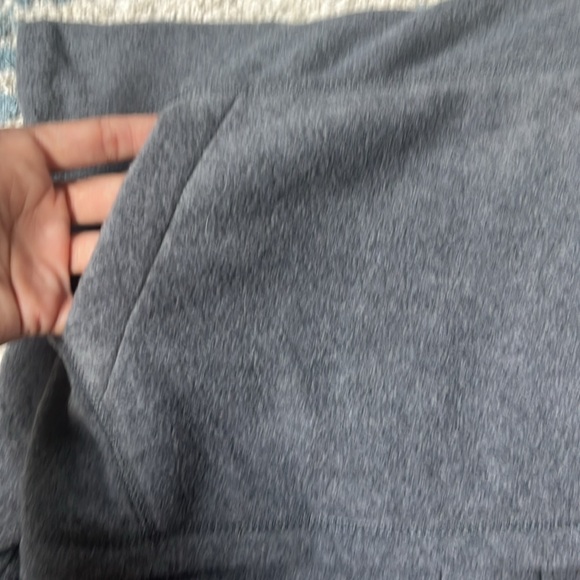 Fleece - Picture 4 of 4